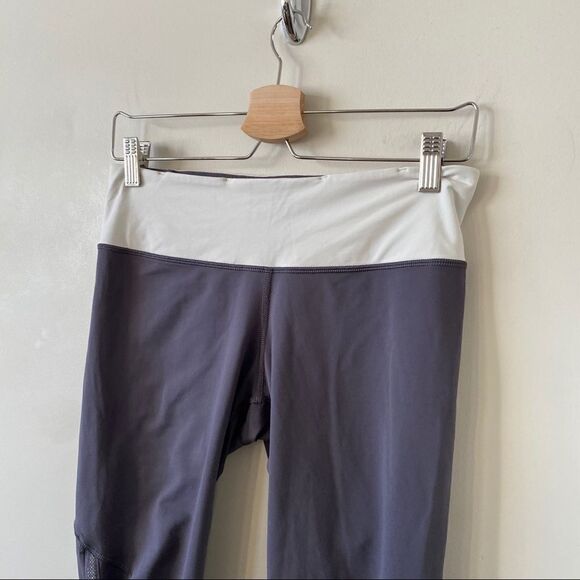 Lululemon Ruched Side Cropped Legging - Picture 3 of 8